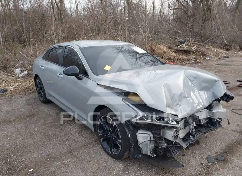 2023 KIA K5 photo