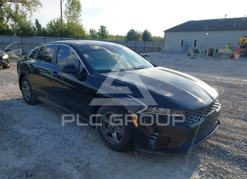 2023 KIA K5 photo
