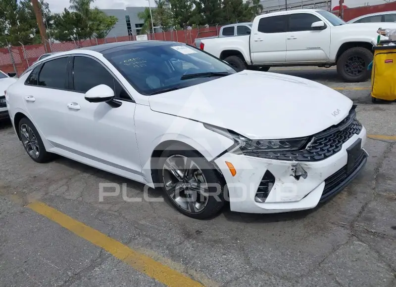 2023 KIA K5 photo