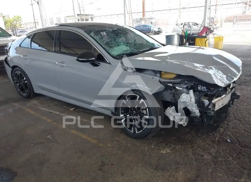 2023 KIA K5 фото