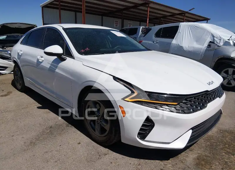 2023 KIA K5 фото