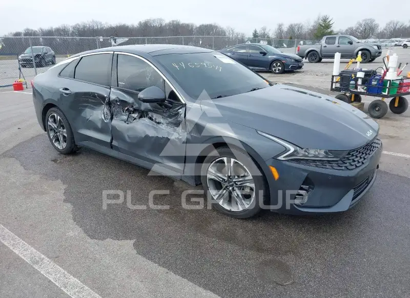 2023 KIA K5 photo