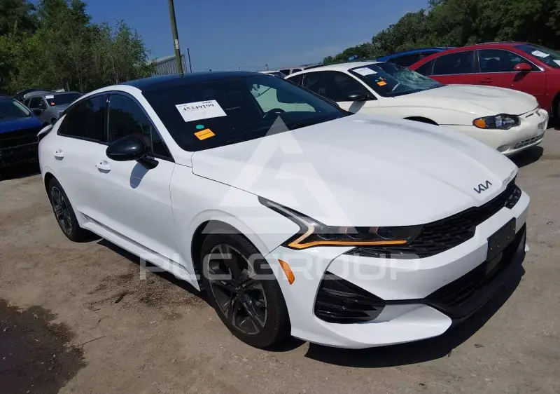 2023 KIA K5 фото