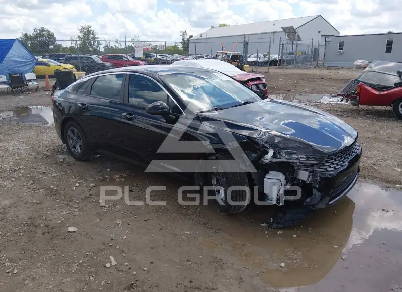 2023 KIA K5 фото