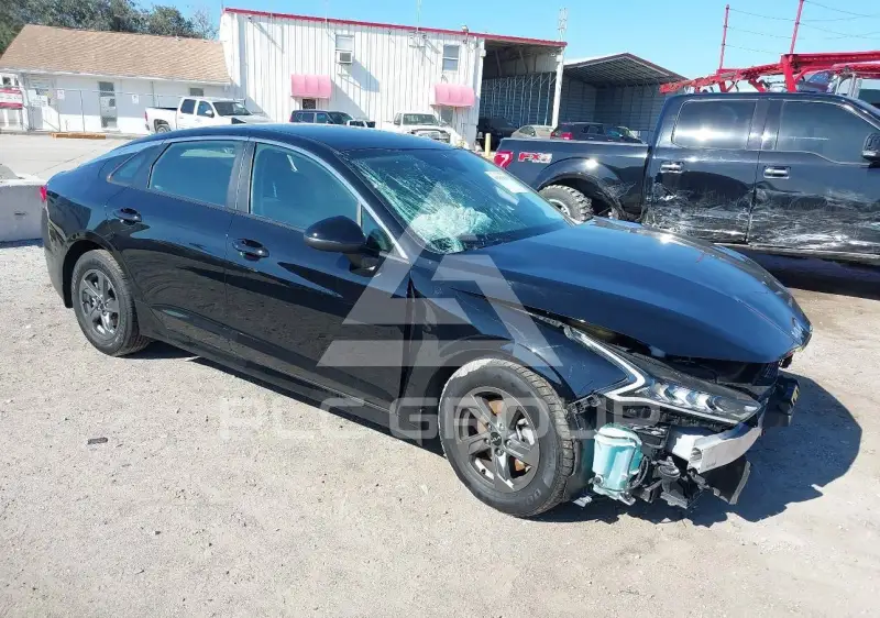 2023 KIA K5 фото