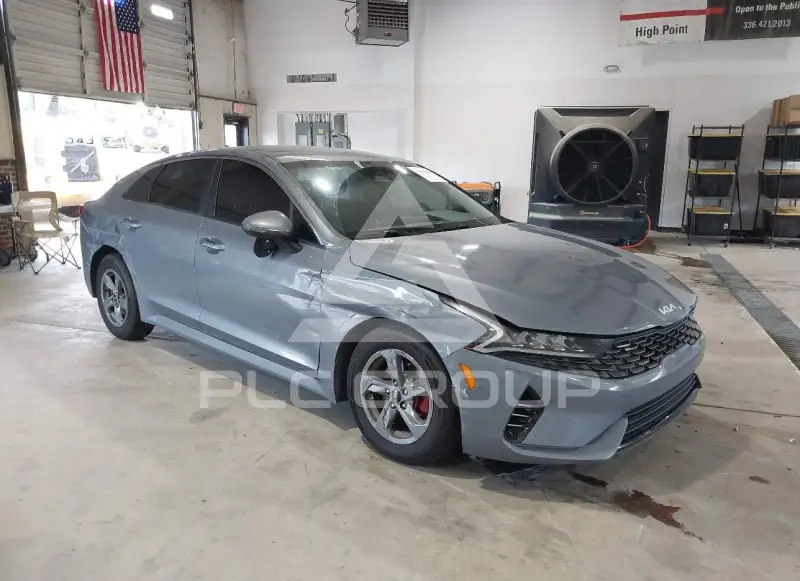 2023 KIA K5 фото