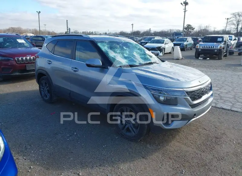 2023 KIA Seltos фото
