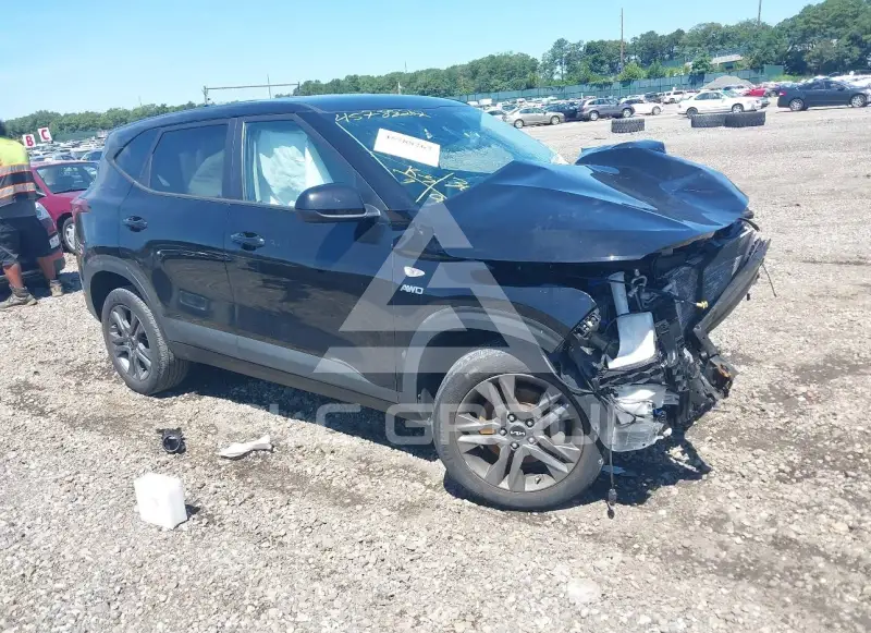 2023 KIA Seltos photo