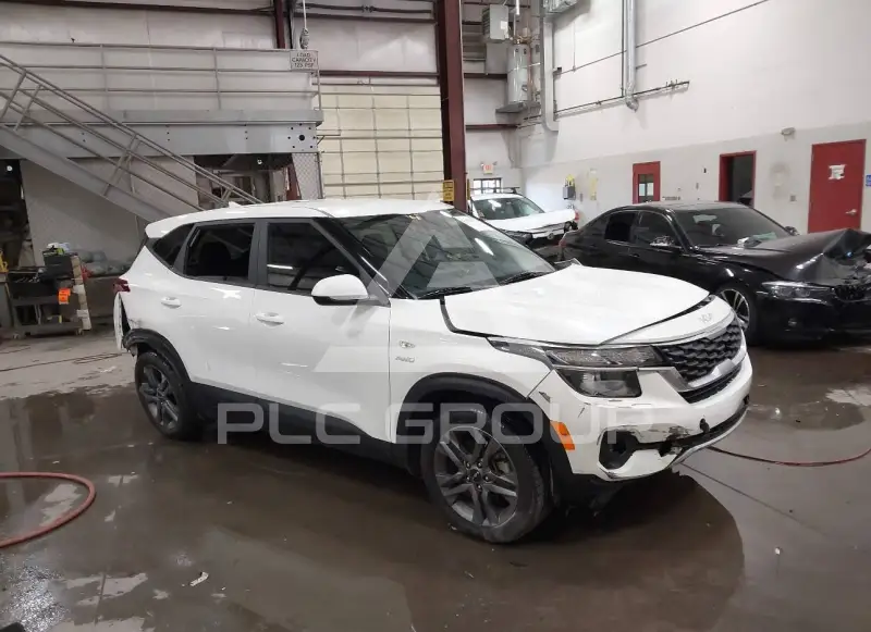 2023 KIA Seltos фото