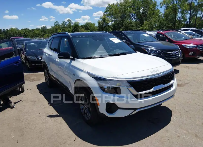 2023 KIA Seltos фото