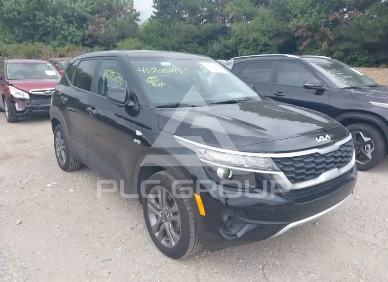 2023 KIA Seltos photo