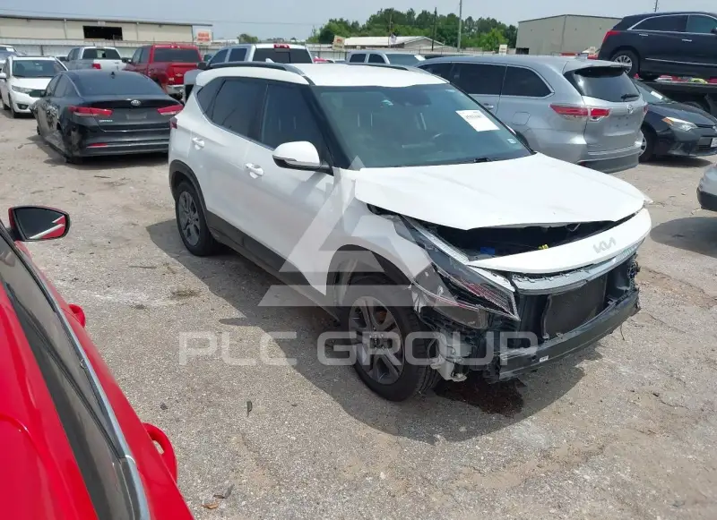 2023 KIA Seltos фото