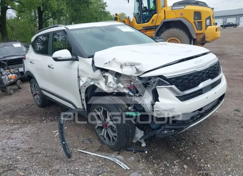 2023 KIA Seltos фото