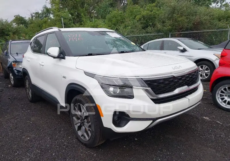 2023 KIA Seltos фото