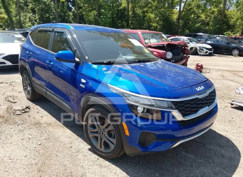 2023 KIA Seltos photo
