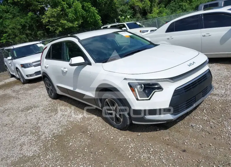 2023 KIA Niro фото