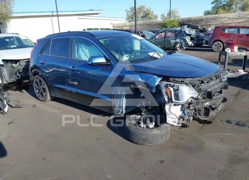 2023 KIA Niro фото
