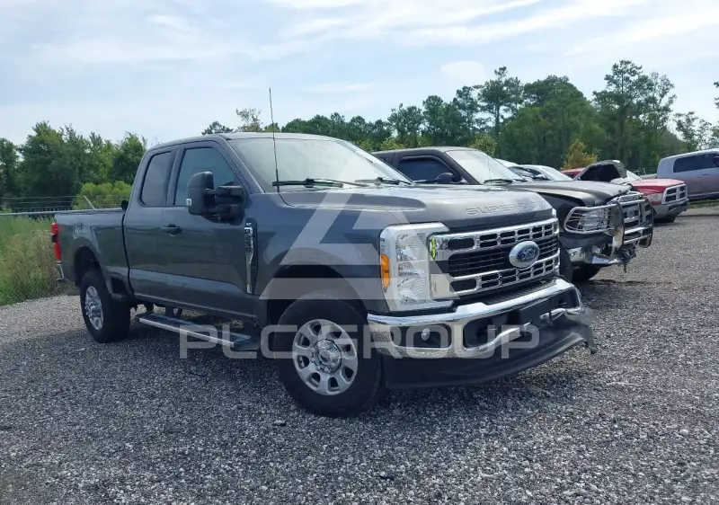 2023 Ford F-250 фото