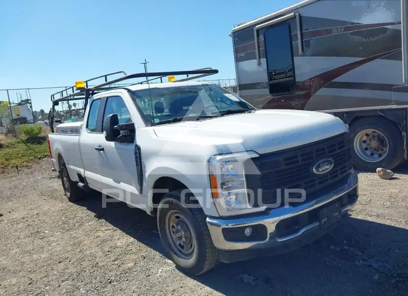 2023 Ford F-250 фото
