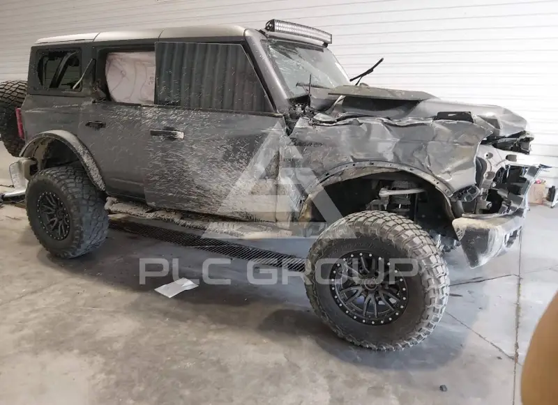 2023 Ford BRONCO фото