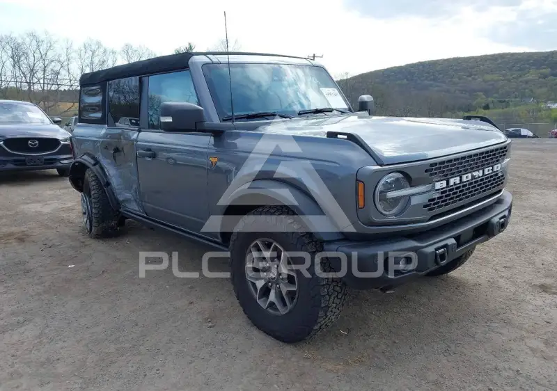 2023 Ford BRONCO фото