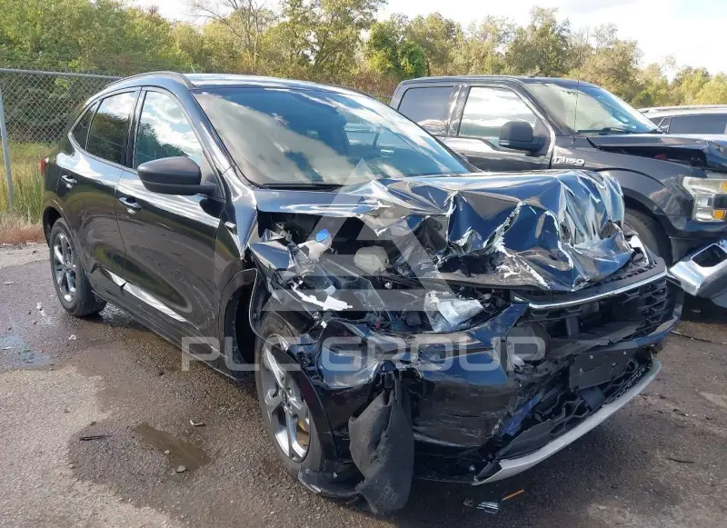 2023 Ford ESCAPE фото