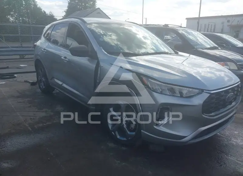 2023 Ford ESCAPE фото