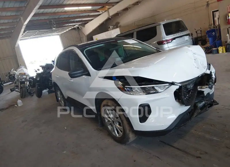 2023 Ford ESCAPE photo