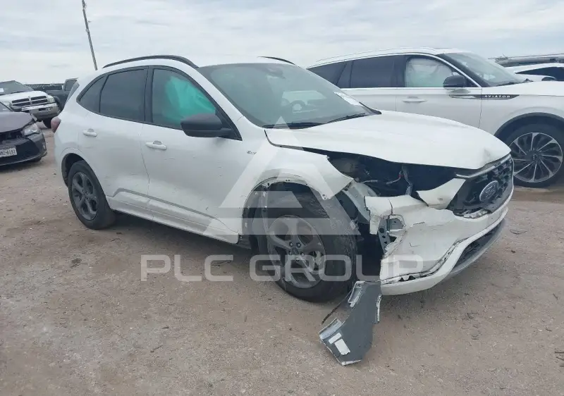 2023 Ford ESCAPE фото