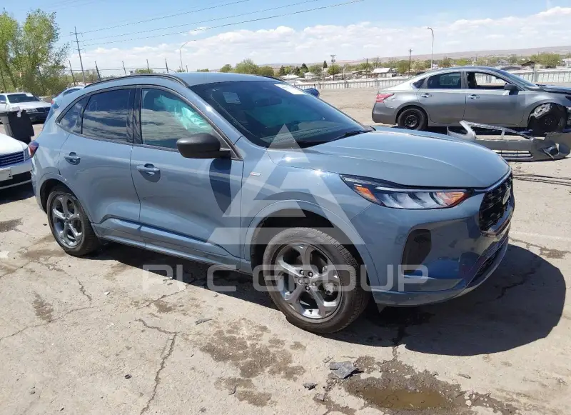 2023 Ford ESCAPE фото