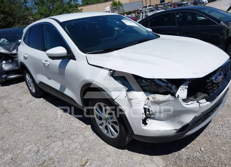 2023 Ford ESCAPE photo