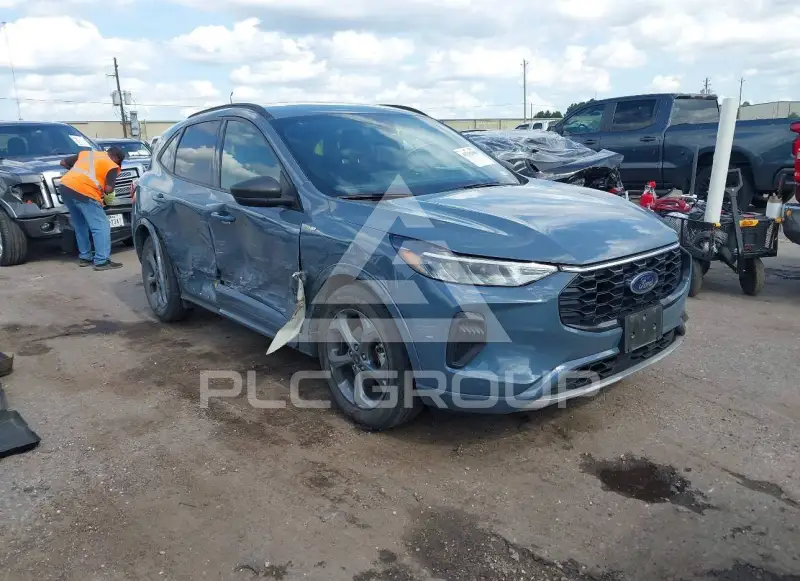 2023 Ford ESCAPE фото
