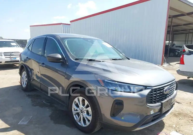 2023 Ford ESCAPE photo