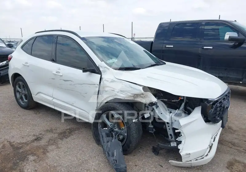 2023 Ford ESCAPE фото