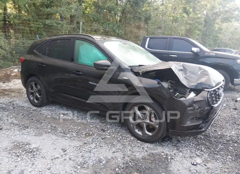 2023 Ford ESCAPE photo