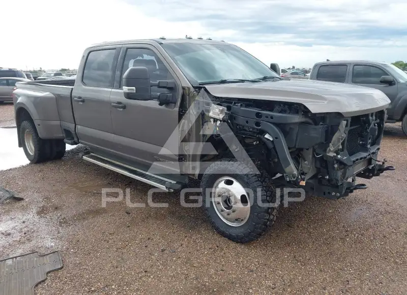 2023 Ford F-350 photo