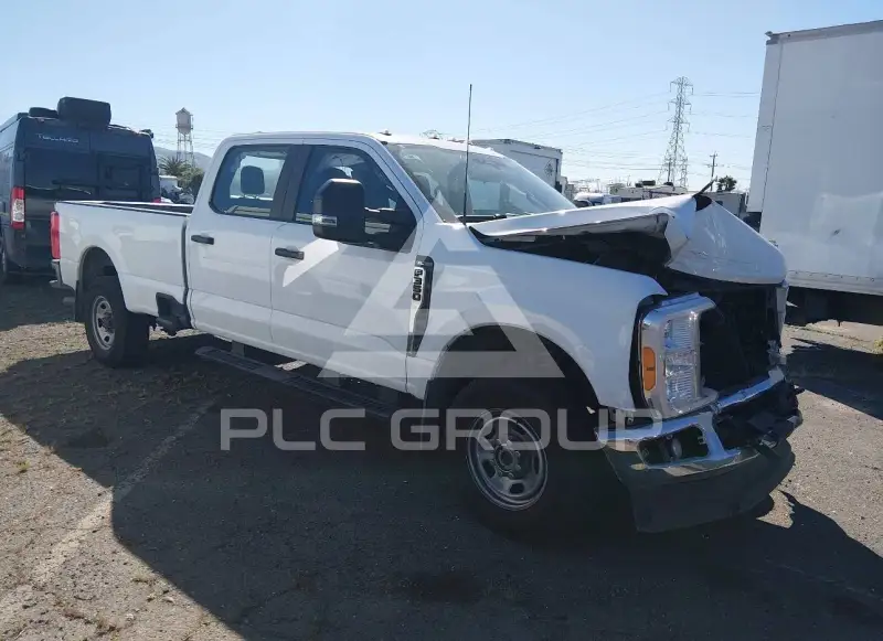 2023 Ford F-350 фото
