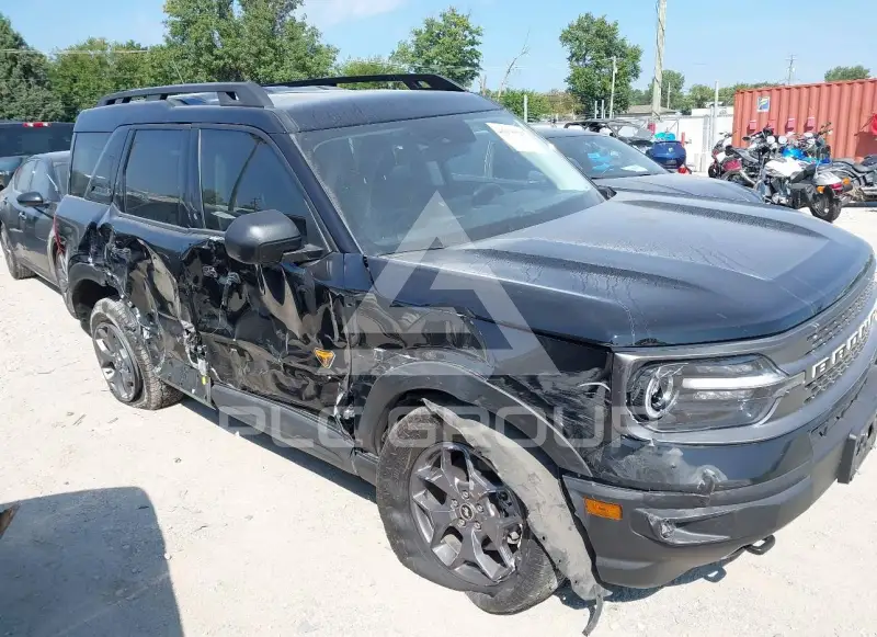 2023 Ford BRONCO photo