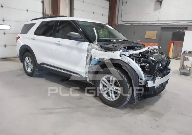 2023 Ford EXPLORER photo