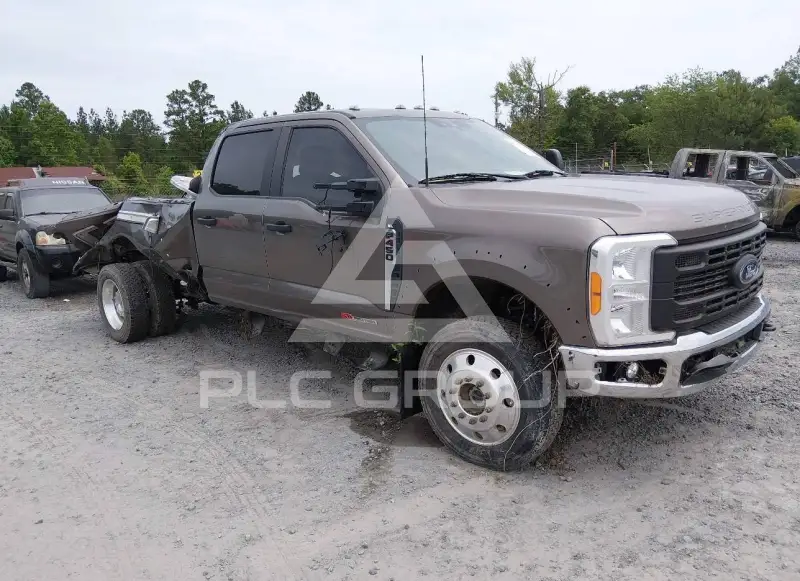 2023 Ford F-450 фото