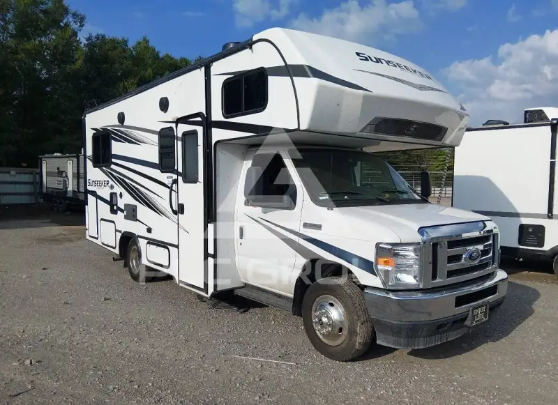 2023 Ford E-350 photo