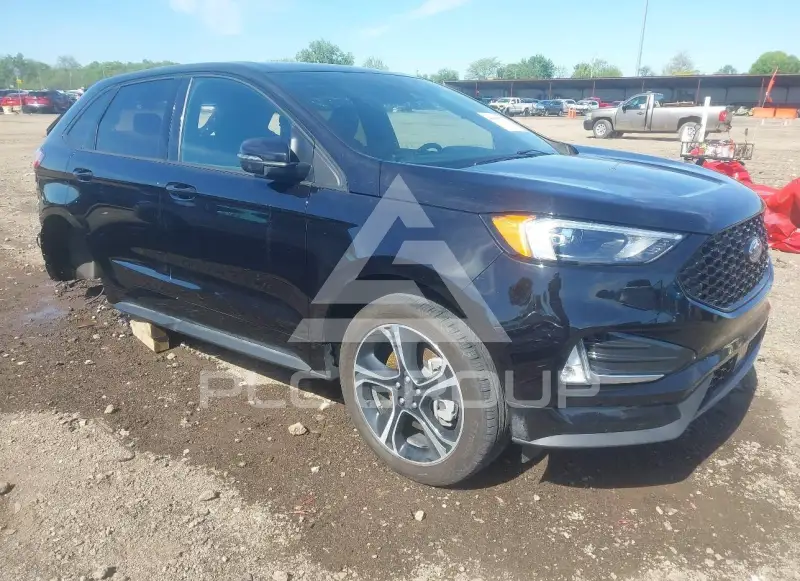 2023 Ford EDGE фото