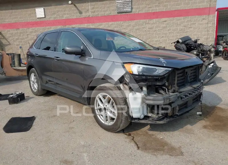 2023 Ford EDGE photo
