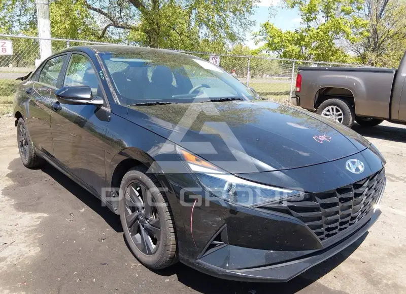 2023 Hyundai Elantra фото