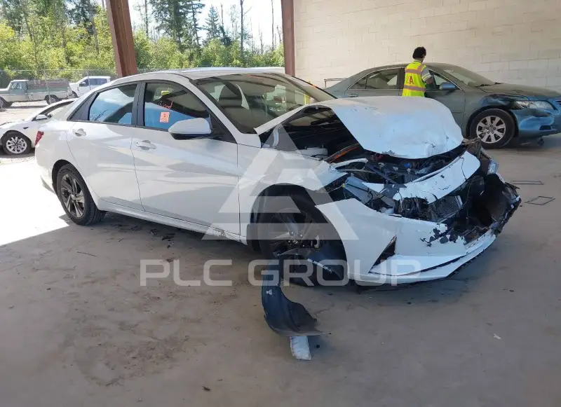 2023 Hyundai Elantra photo