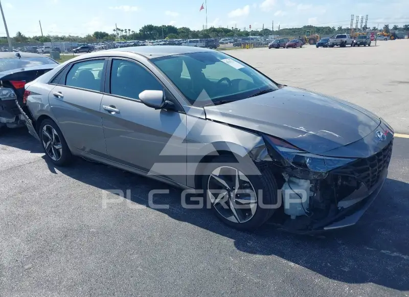 2023 Hyundai Elantra фото