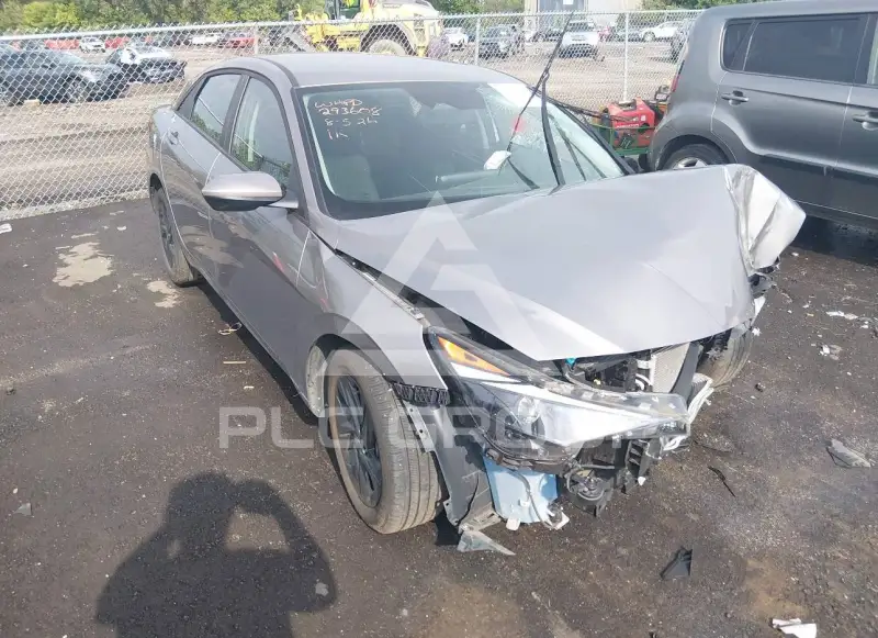 2023 Hyundai Elantra photo