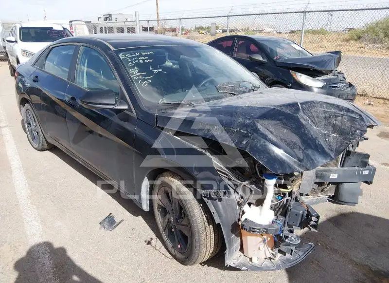 2023 Hyundai Elantra фото