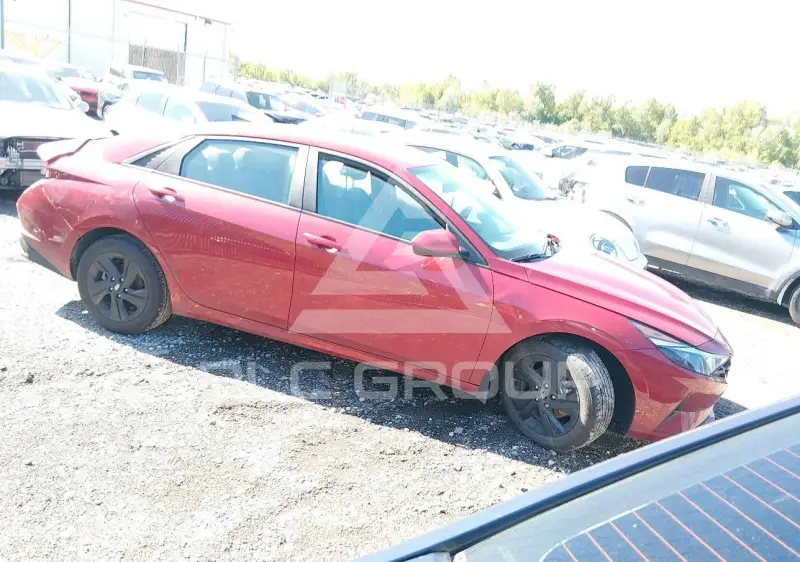 2023 Hyundai Elantra photo