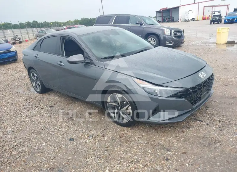 2023 Hyundai Elantra photo